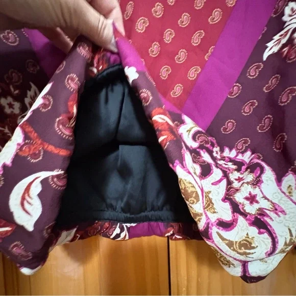 White House Black Market Burgundy and Black Floral Blouse - Picture 4 of 7